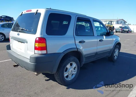 2002 Ford Escape Xlt from USA, damaged, VIN 1FMCU04162KB87185